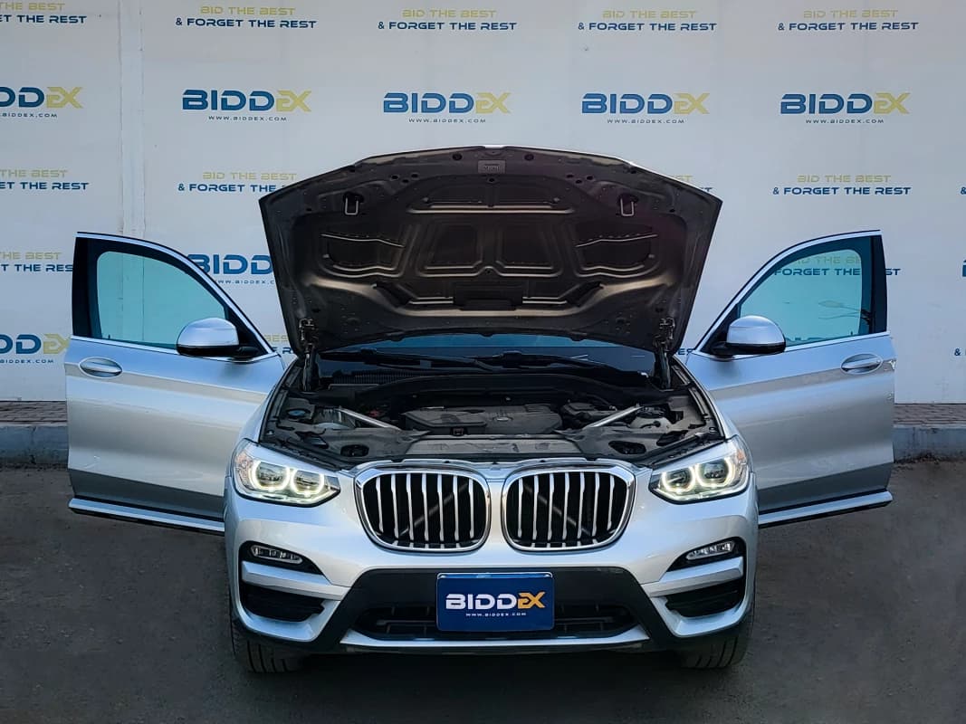 BMW X3 2019  فضي أوتوماتيك — مستعملة