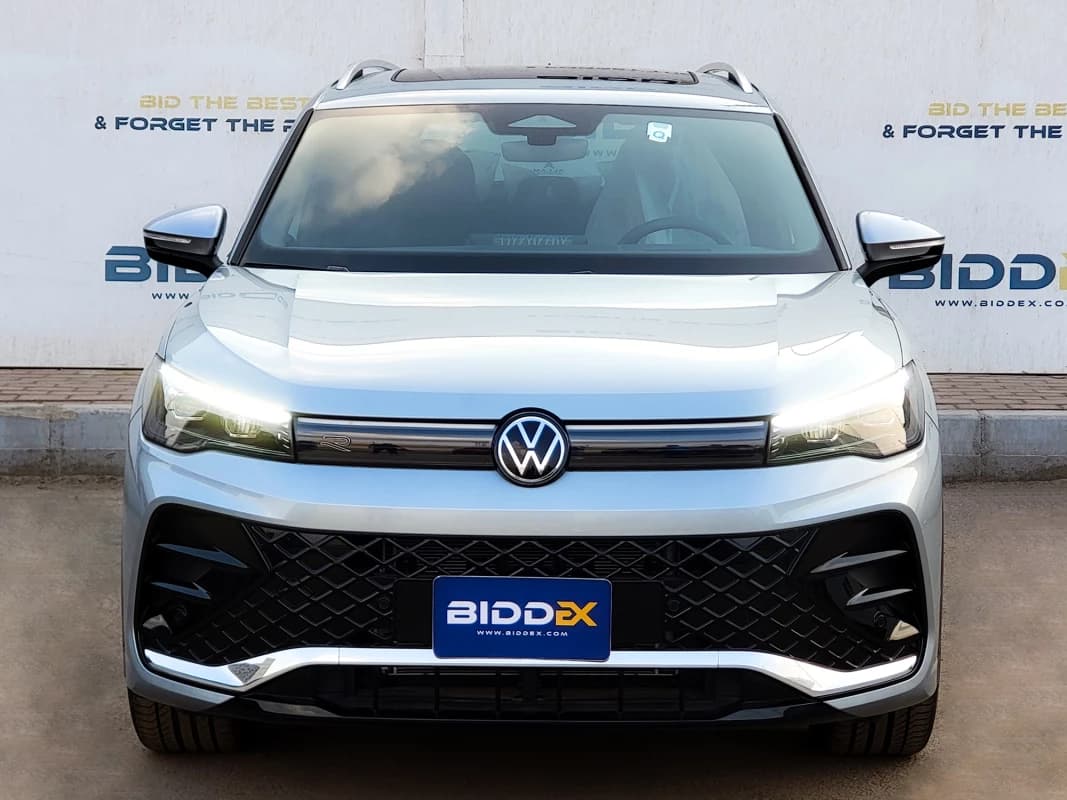 Volkswagen Tiguan 2024 ار لاين فضي أوتوماتيك — جديدة