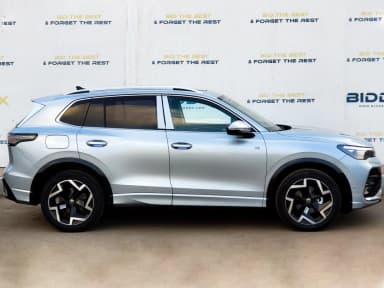 Volkswagen Tiguan 2024 ار لاين فضي أوتوماتيك — جديدة - 4