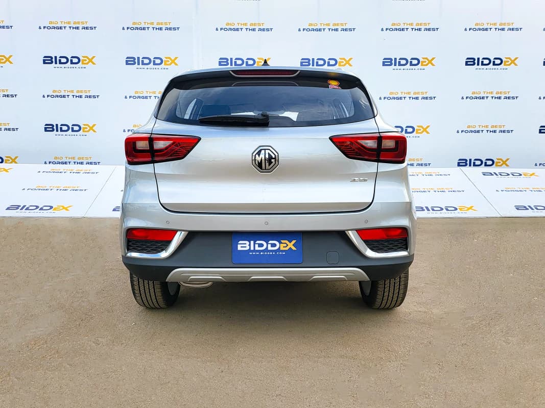 MG ZS 2024 كومفورت فضي أوتوماتيك — جديدة