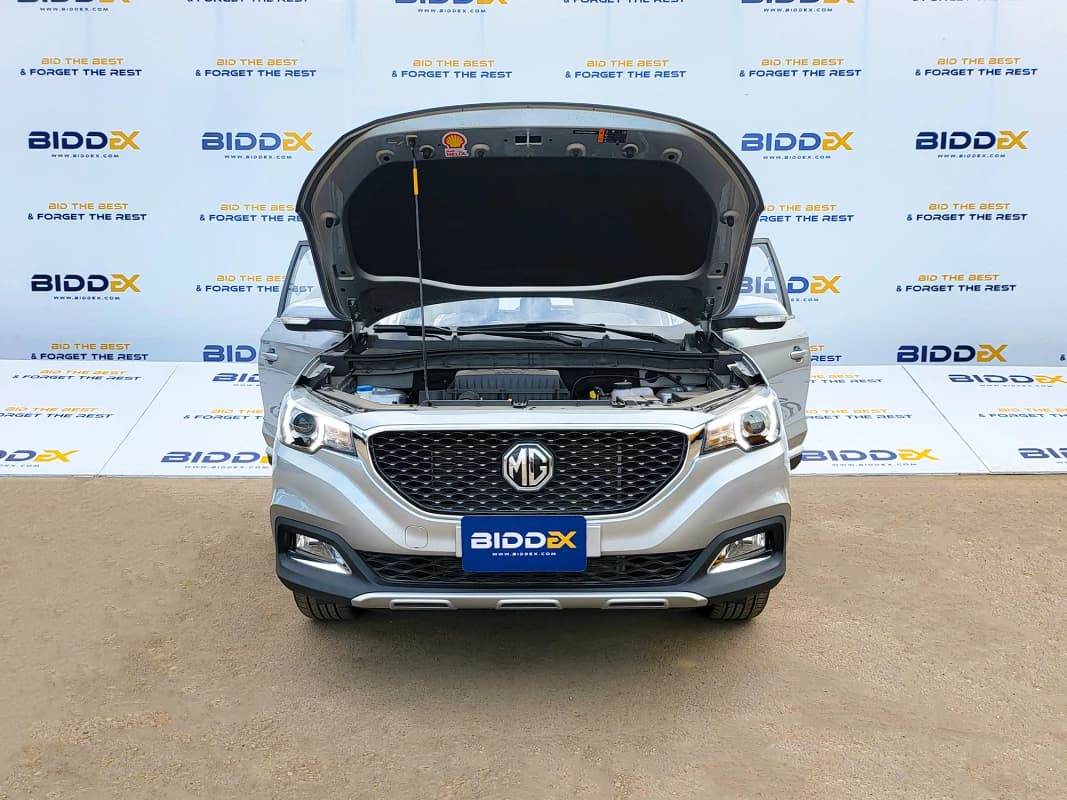 MG ZS 2024 كومفورت فضي أوتوماتيك — جديدة