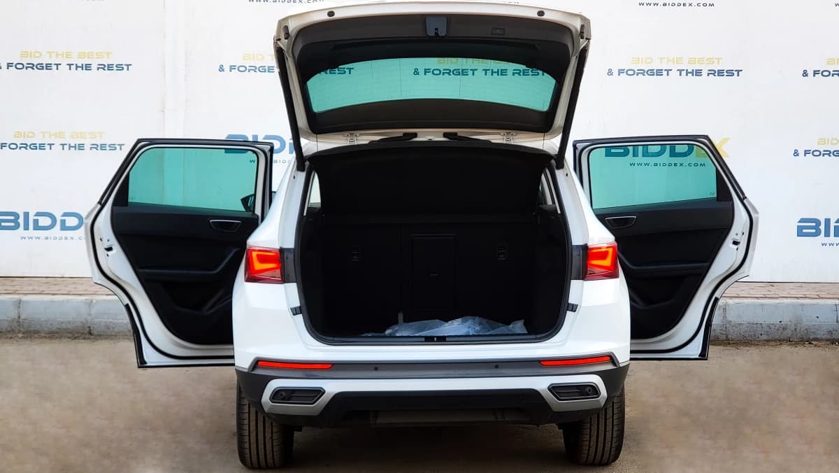 Seat اتيكا 2025 ستايل بلس أبيض أوتوماتيك — جديدة