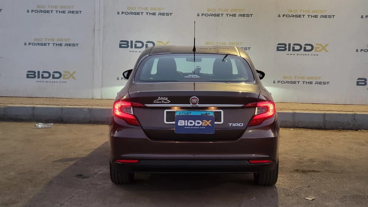 Fiat Tipo 2021  بني أوتوماتيك — مستعملة