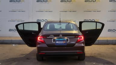 Fiat Tipo 2021  بني أوتوماتيك — مستعملة - 4