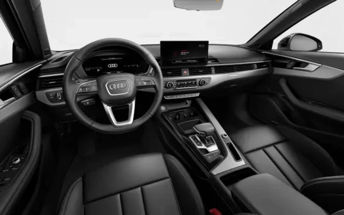 Audi A4 2024 اس لاين فضي أوتوماتيك — جديدة
