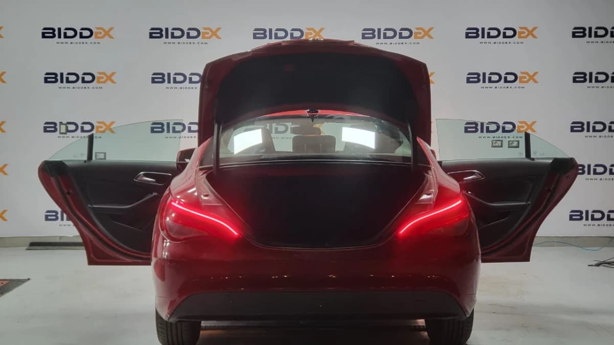 Mercedes-Benz CLA 200 2023 ايه ام جي فضي أوتوماتيك — مستعملة