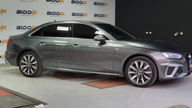 Audi A5 2024 اس لاين فضي أوتوماتيك — مستعملة - 2