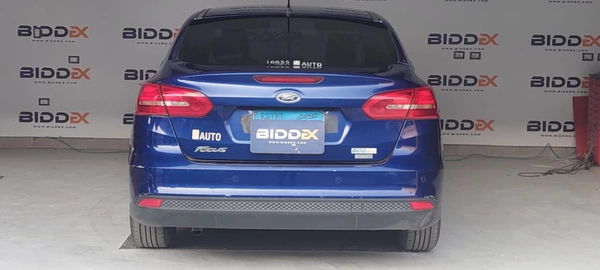Ford Focus 2017 اول فئة  أزرق أوتوماتيك — مستعملة