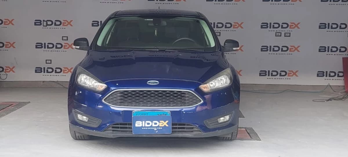 Ford Focus 2017 اول فئة  أزرق أوتوماتيك — مستعملة