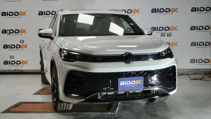 Volkswagen Tiguan 2024 ار لاين أبيض أوتوماتيك — جديدة - 1