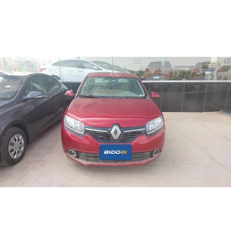 Renault Logan 2017 بيز لاين أحمر أوتوماتيك — مستعملة
