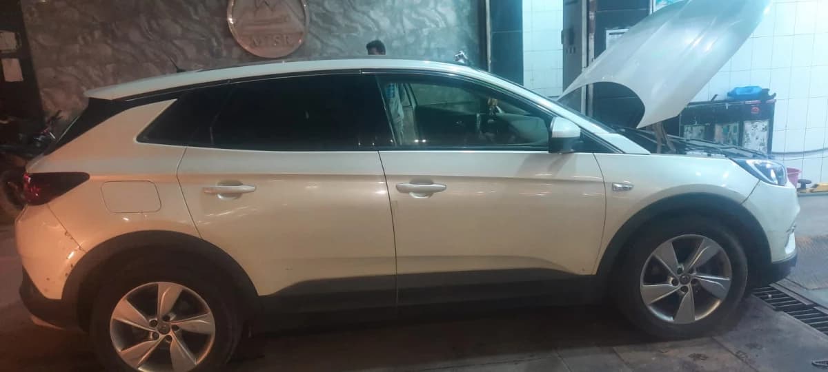 Opel Grand land 2021 Topline White Automatic — Used