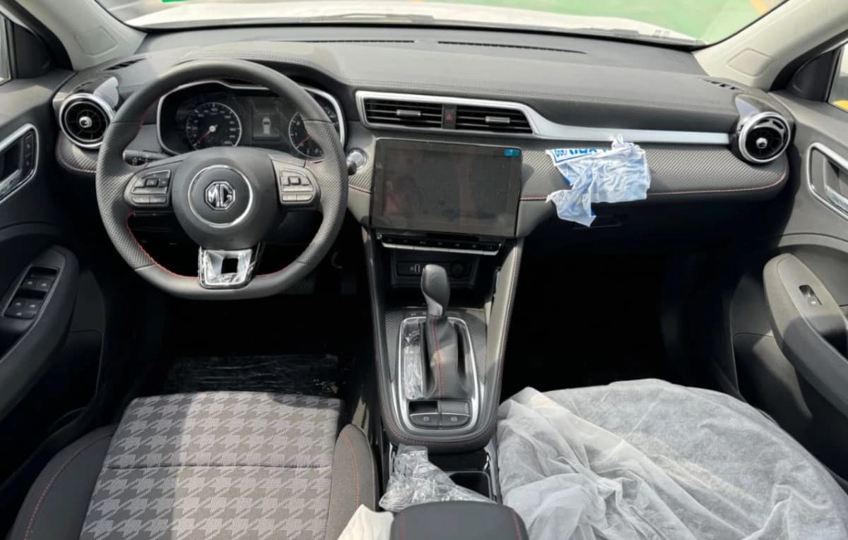 MG ZS 2025 كومفورت فضي أوتوماتيك — مستعملة