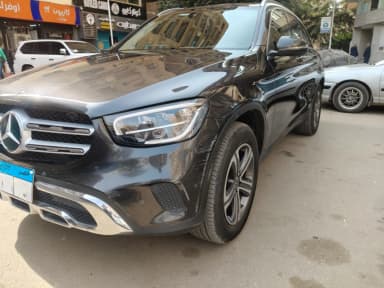 Mercedes-Benz GLC 200 2021 ايه ام جي رمادي أوتوماتيك — مستعملة - 3