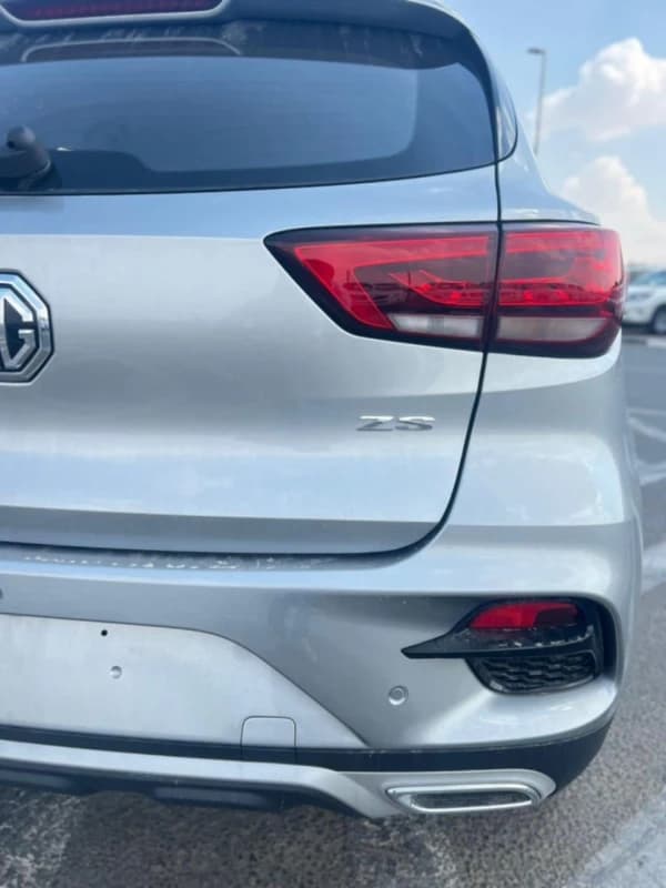 MG ZS 2025 كومفورت فضي أوتوماتيك — مستعملة
