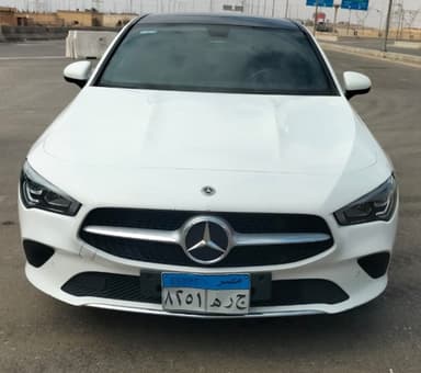 Mercedes-Benz CLA 200 2022 ايه ام جي أبيض أوتوماتيك — مستعملة - 1
