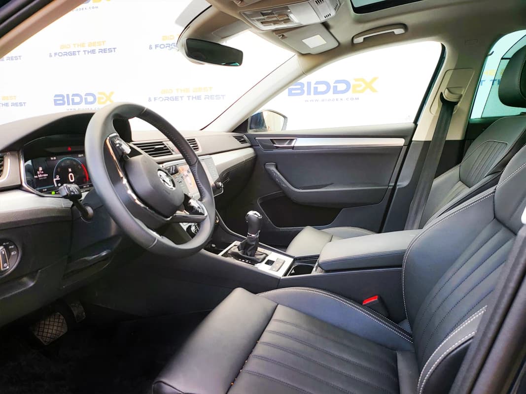 Skoda Superb 2024 امبيشن أزرق أوتوماتيك — مستعملة