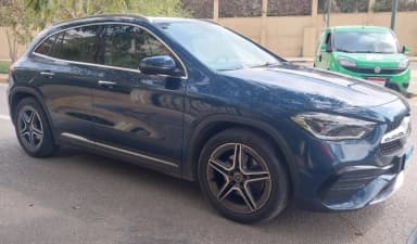 Mercedes-Benz GLA 200 2022  AMG Blue Automatic — Used - 4