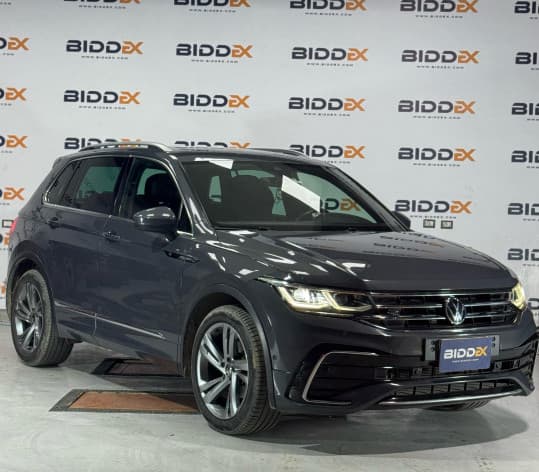 Volkswagen Tiguan 2021 ار لاين رمادي أوتوماتيك — مستعملة