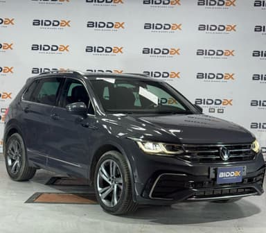 Volkswagen Tiguan 2021 ار لاين رمادي أوتوماتيك — مستعملة - 1