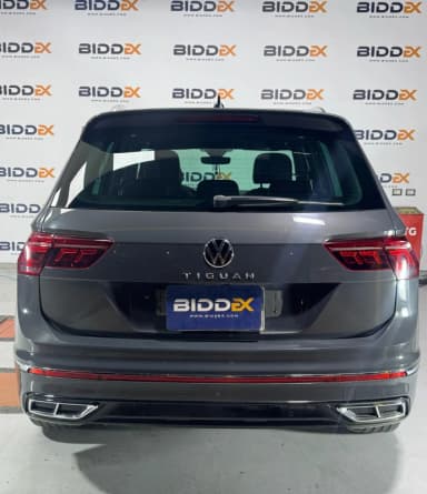 Volkswagen Tiguan 2021 ار لاين رمادي أوتوماتيك — مستعملة - 3