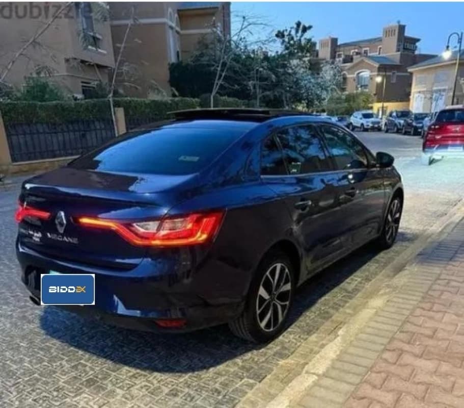 Renault Megane 2020 توب لاين  أسود أوتوماتيك — مستعملة
