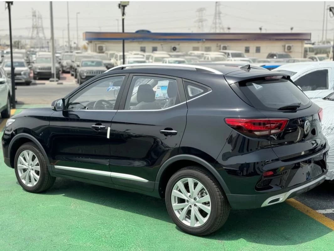 MG ZS 2025 كومفورت أسود أوتوماتيك — جديدة