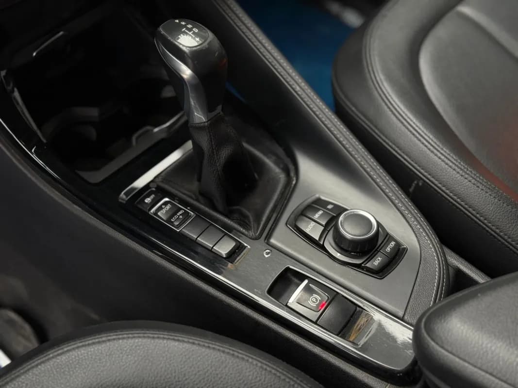 بي ام دبليو X1 2017