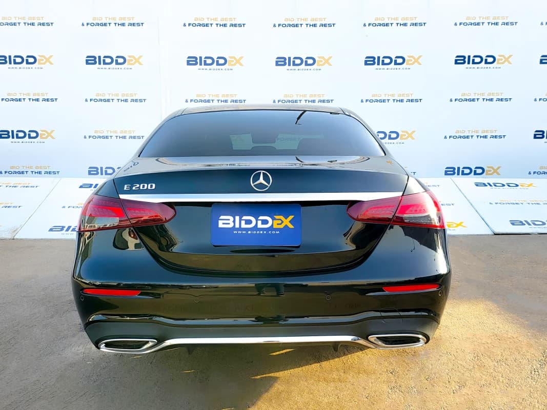 Mercedes-Benz E200 2024 اي ام جي فولي لوديد أسود أوتوماتيك — جديدة