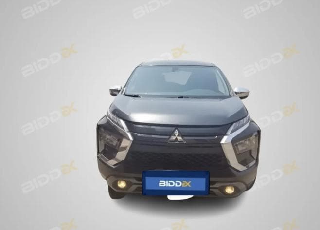 Mitsubishi Xpander 2023 Highline Gray Automatic — Used - 1
