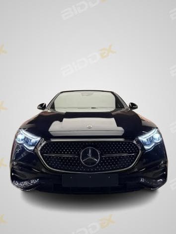 مرسيدس بنز E200 2025 ايه ام جي أسود أوتوماتيك — جديدة - 1