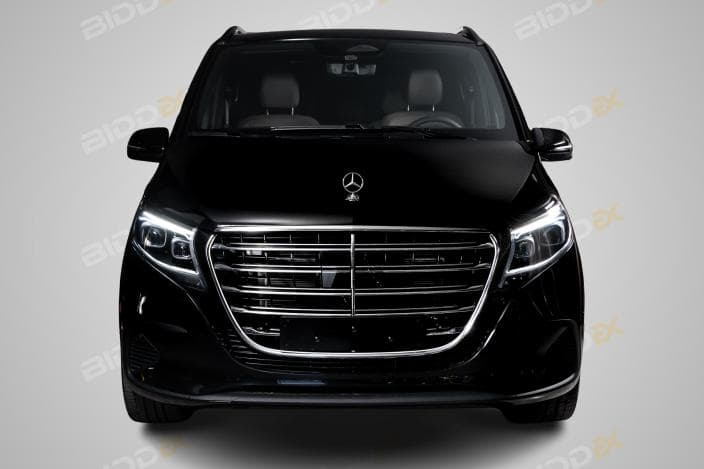 مرسيدس بنز V 300 2026 ستايل اكسترا لونج أسود أوتوماتيك — جديدة - 1