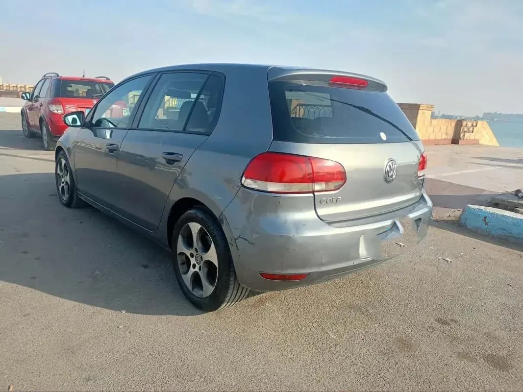 Volkswagen Golf 2012 Highline Gray Automatic — Used