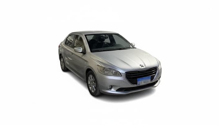 Peugeot 301 2016 allure Silver Automatic — Used - 1