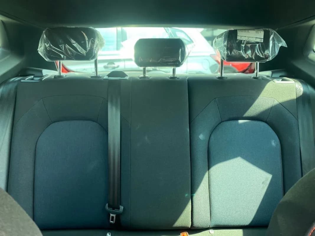 سيات ابيزا 2026 ريفرنس أحمر أوتوماتيك — جديدة