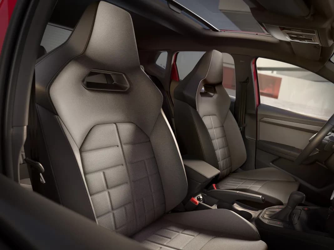 سيات ابيزا 2026 اف ار أحمر أوتوماتيك — جديدة