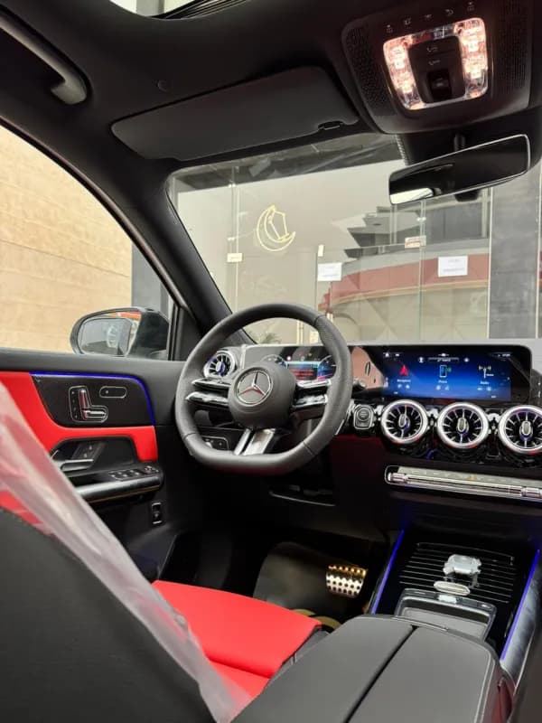 مرسيدس بنز GLA 200 2026 ايه ام جي أبيض أوتوماتيك — جديدة