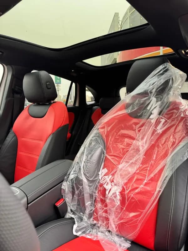 مرسيدس بنز GLA 200 2026 ايه ام جي أبيض أوتوماتيك — جديدة