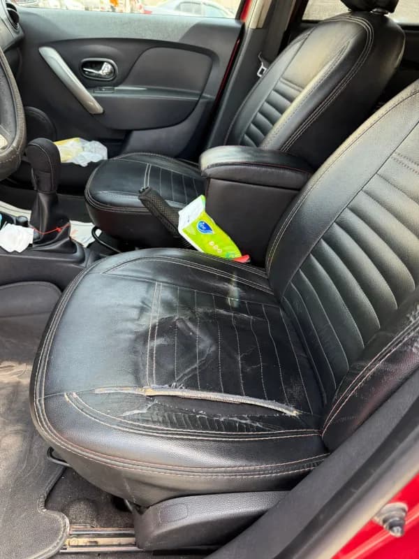 رينو لوجن 2015 هاي لاين أحمر غامق مانيوال — مستعملة