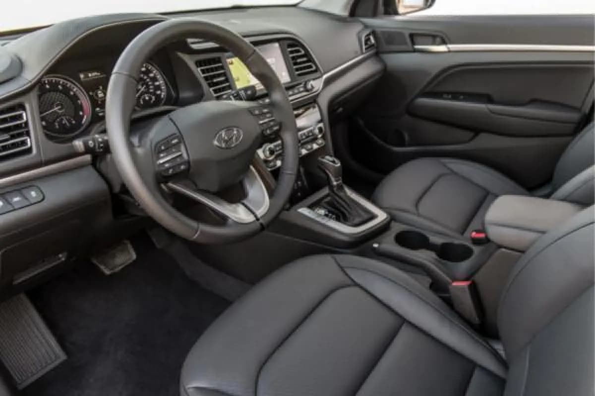 Hyundai Elantra AD 2026 Modern Red Automatic — New