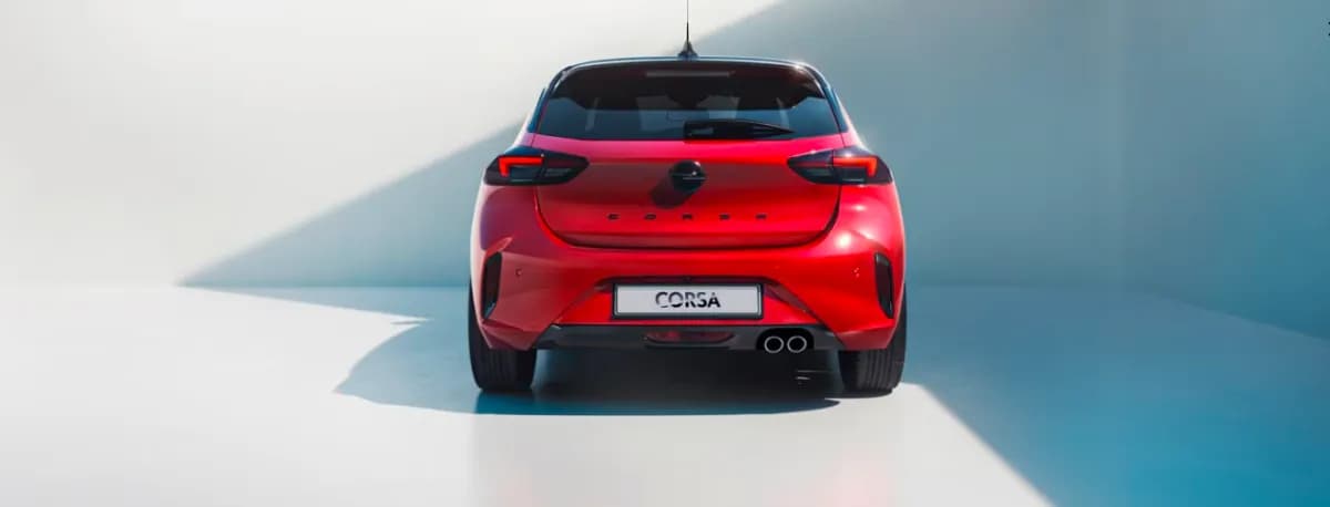 أوبل كورسا 2026 ايلجنس بلس أحمر أوتوماتيك — جديدة