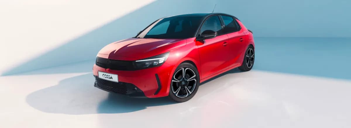 أوبل كورسا 2026 ايلجنس بلس أحمر أوتوماتيك — جديدة