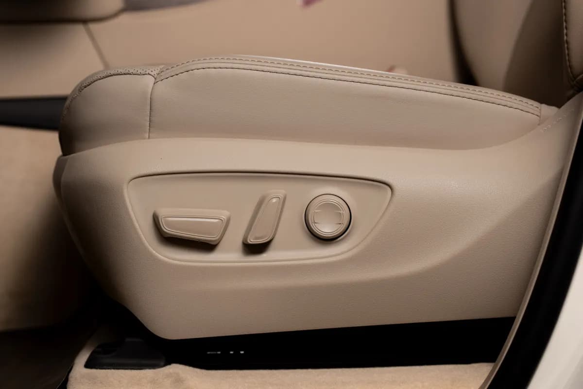 Toyota Land cruiser 2026 GXR White Automatic — New