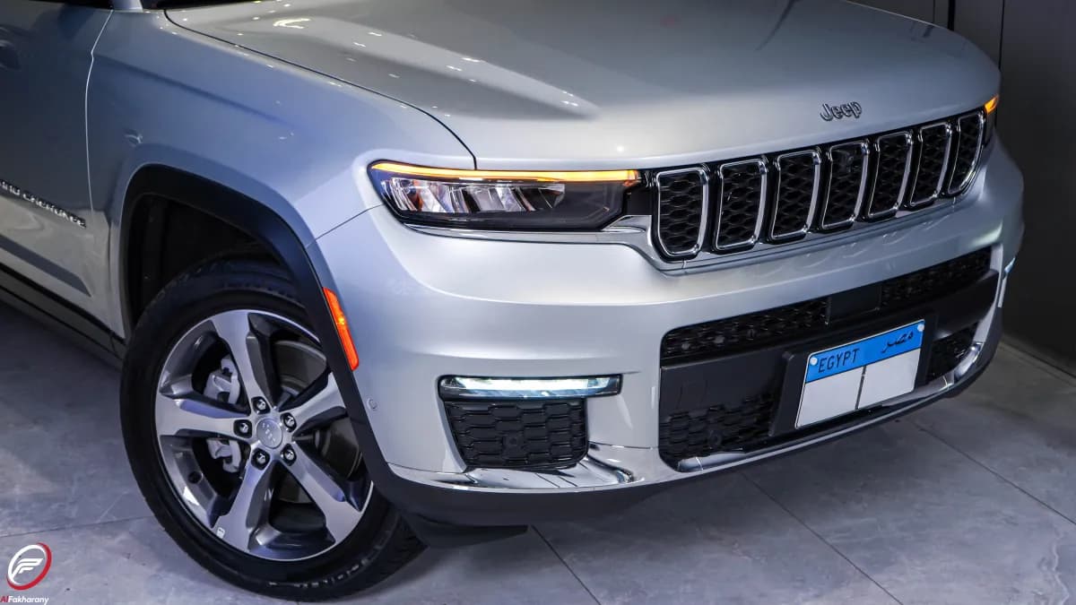 Jeep Grand Cherokee 2024 Limited Gray Automatic — Used