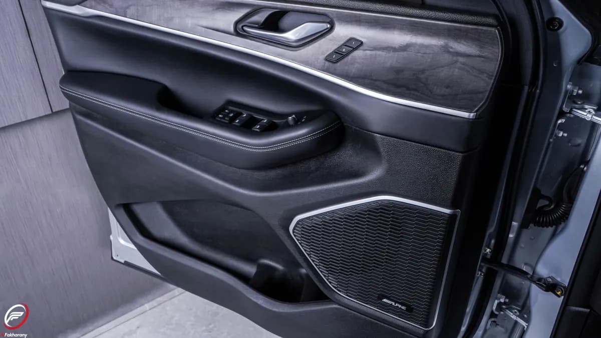 Jeep Grand Cherokee 2024 Limited Gray Automatic — Used