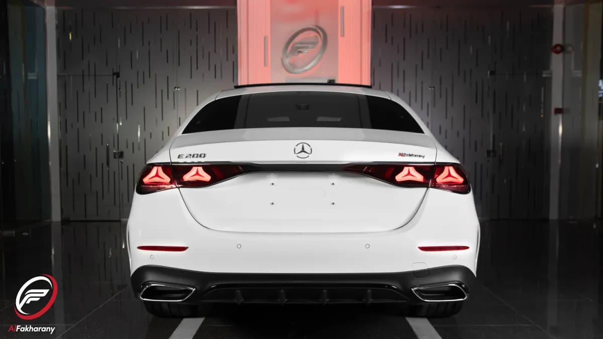 مرسيدس بنز E200 2026