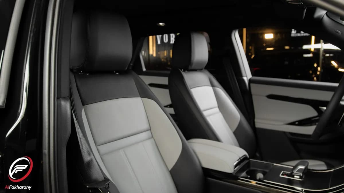 Range Rover Evoque 2026 P 160 Black Automatic — Used