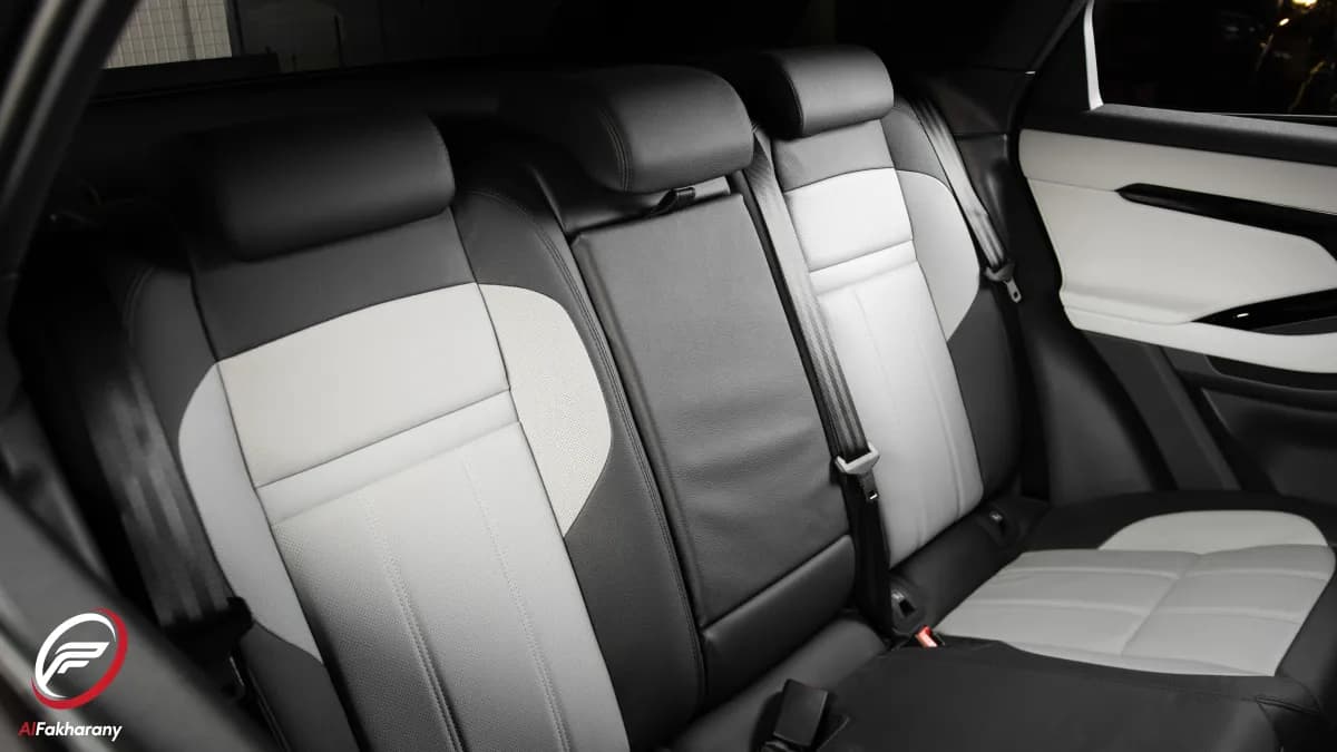 Range Rover Evoque 2026 P 160 Black Automatic — Used