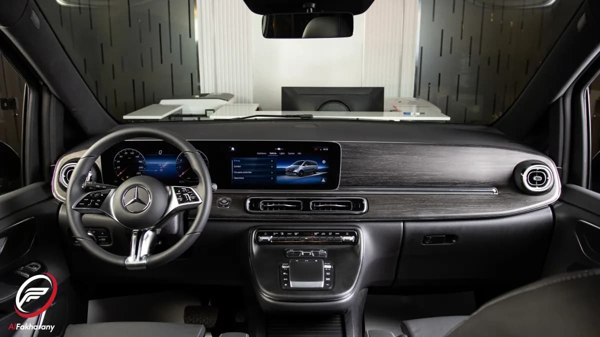 مرسيدس بنز V 300 2026 افنتجارد أسود أوتوماتيك — جديدة