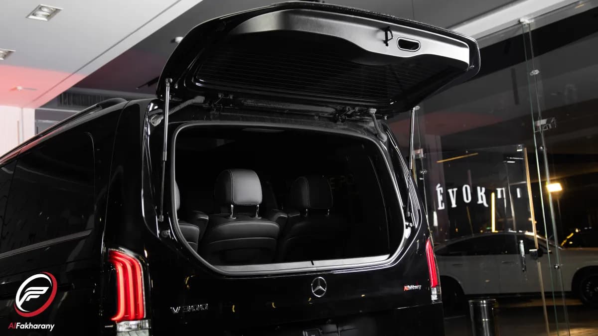 مرسيدس بنز V 300 2026 افنتجارد أسود أوتوماتيك — جديدة